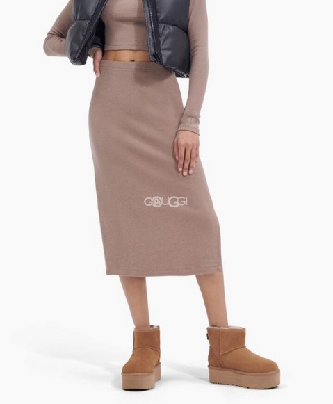 UGG Classic Mini Platform Radish